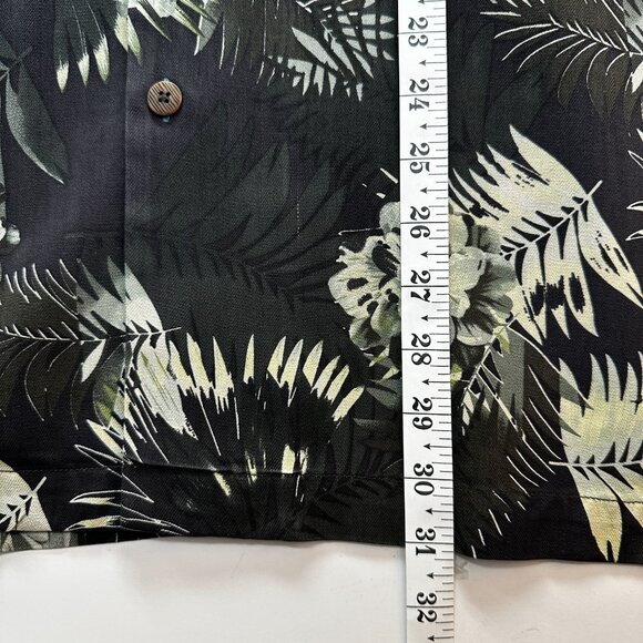Tommy Bahama 100% Silk Hawaiian Shirt Black Tropical Copyrighted Floral Aloha - Picture 7 of 8
